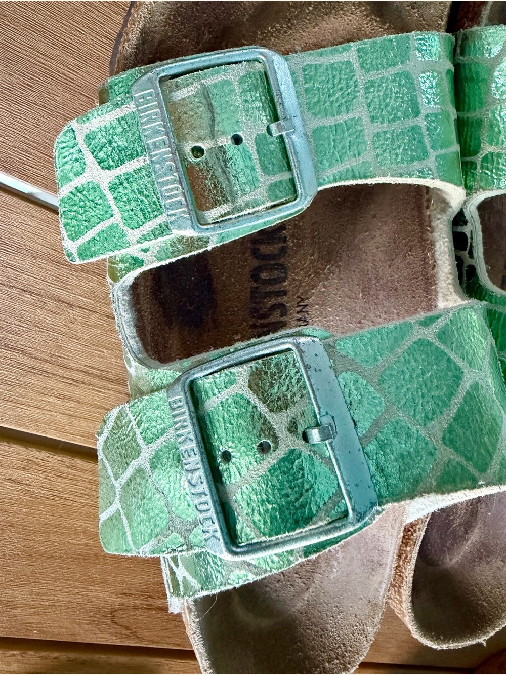 Birkenstock Arizona in Iridescent Matcha Sandals - Picture 6 of 8